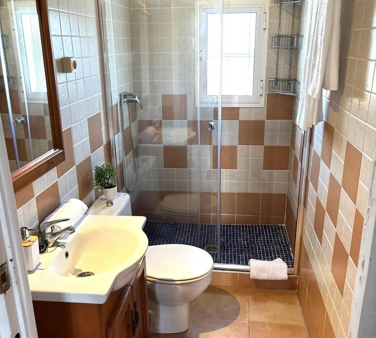 Evans Realty Bq Casa Vallejo & Jacuzzi & Bbq & Vistas Borge 0*,  España